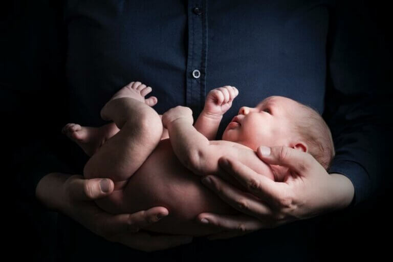 Baby im Familienalltag – Windelfrei kann den Windelverbrauch reduzieren